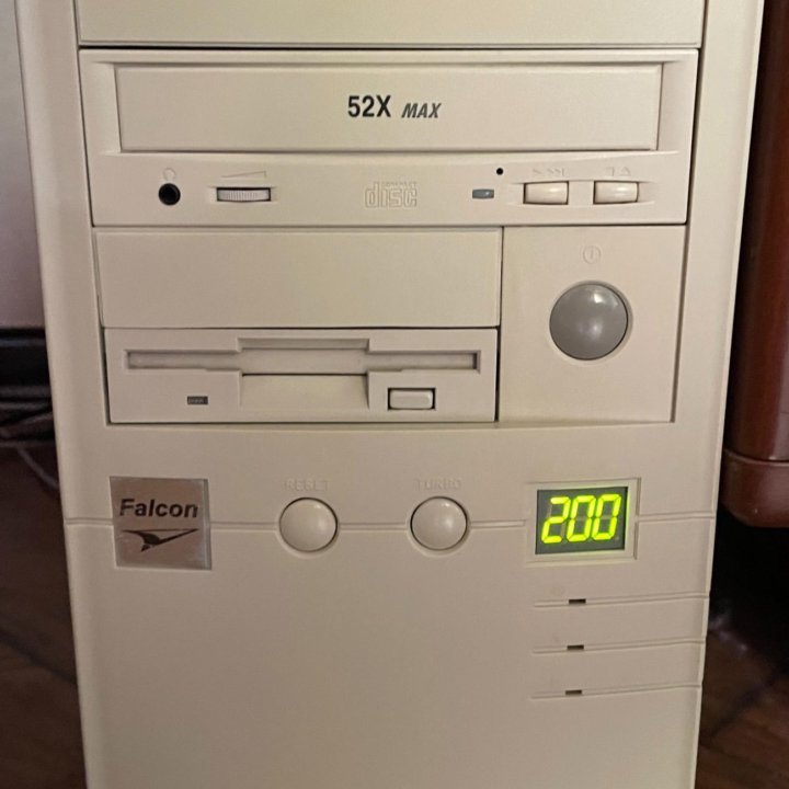 Ретро компьютер Pentium MMX 200