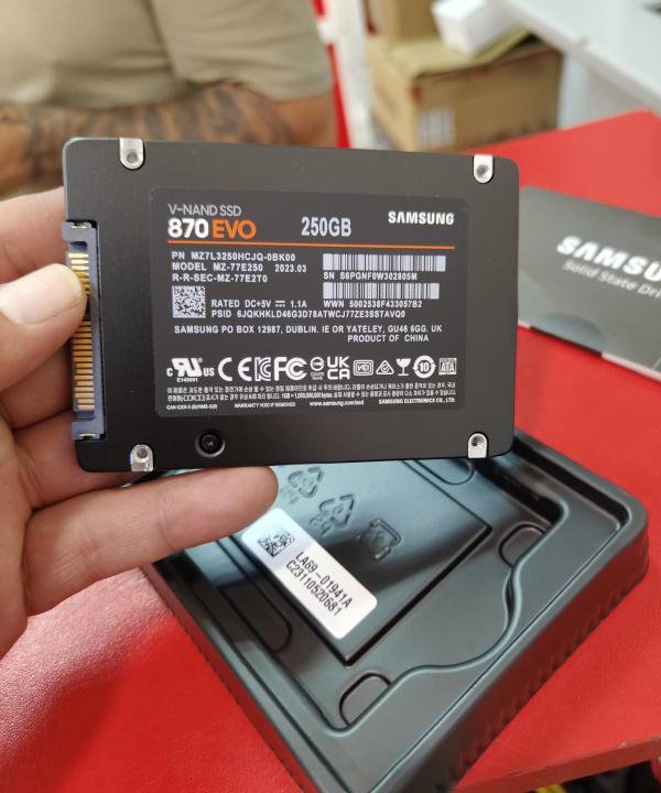 Жесткий диск SSD Samsung SP1614N