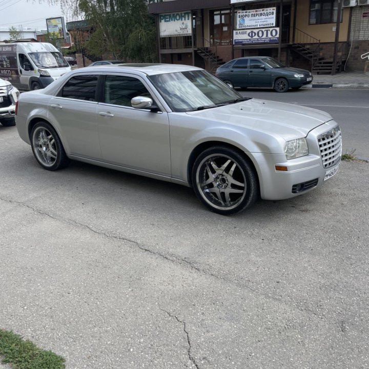 Chrysler 300C, 2005