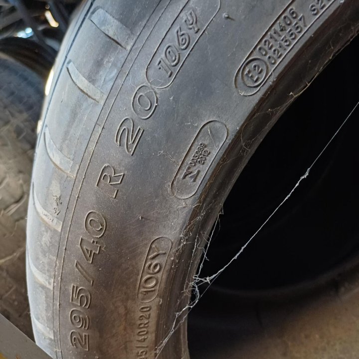 Michelin 295/40/20, 2шт