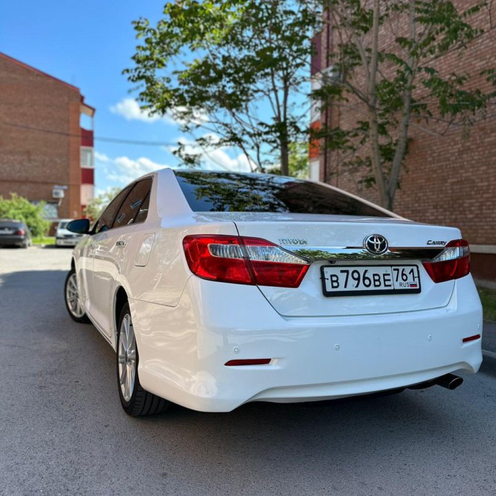 Toyota Camry, 2012