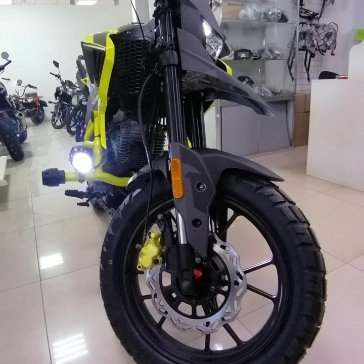 Regulmoto DUKE 300