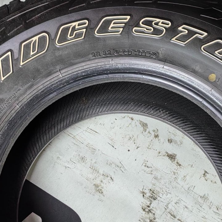 31x10,5R15 (265/75R15) Bridgestone Dueler A/T 697