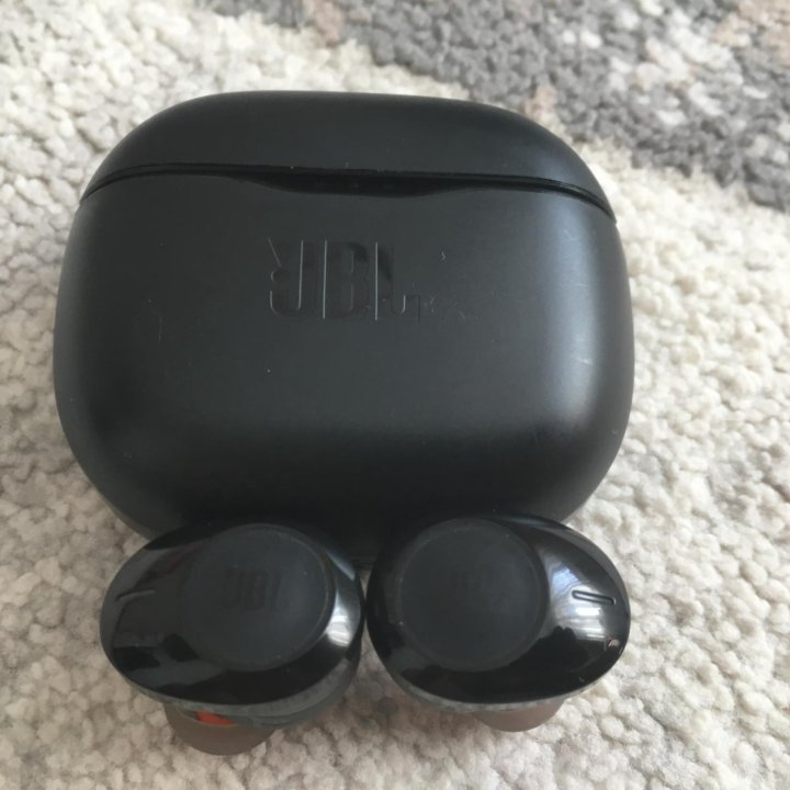 Продам беспроводные наушники JBL Tune 120TWS