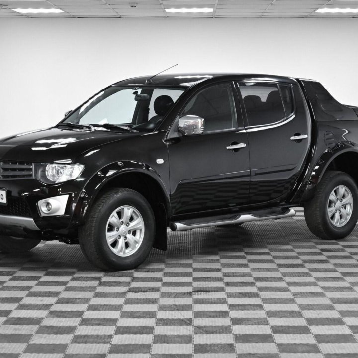 Mitsubishi L200, 2012