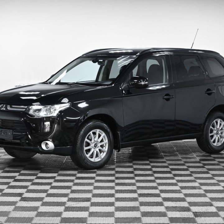 Mitsubishi Outlander, 2013