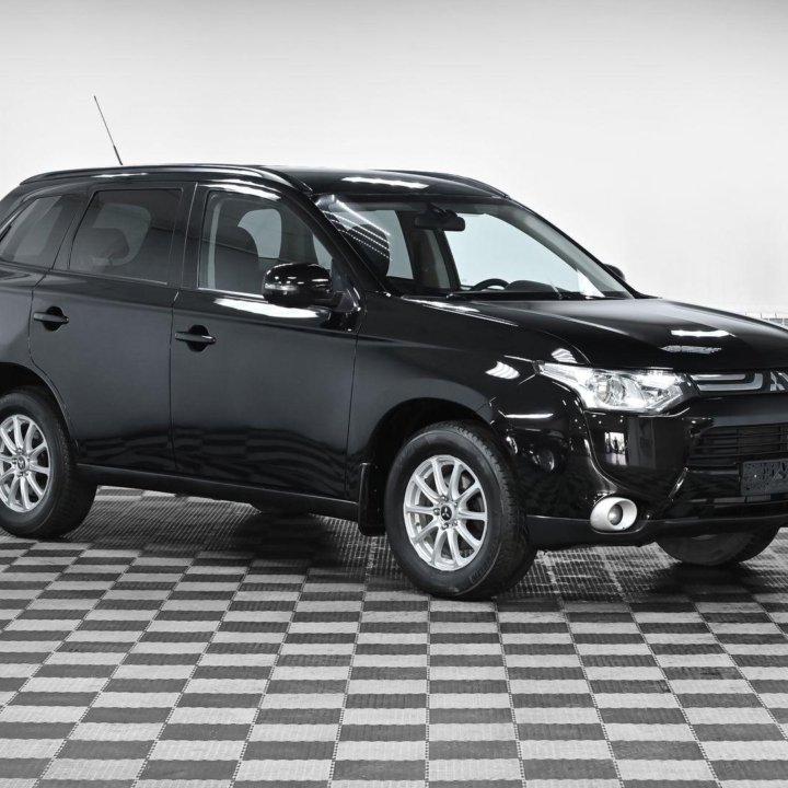 Mitsubishi Outlander, 2013