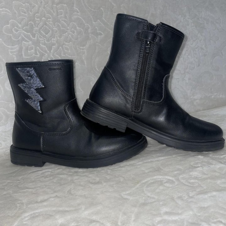 Сапоги для девочки