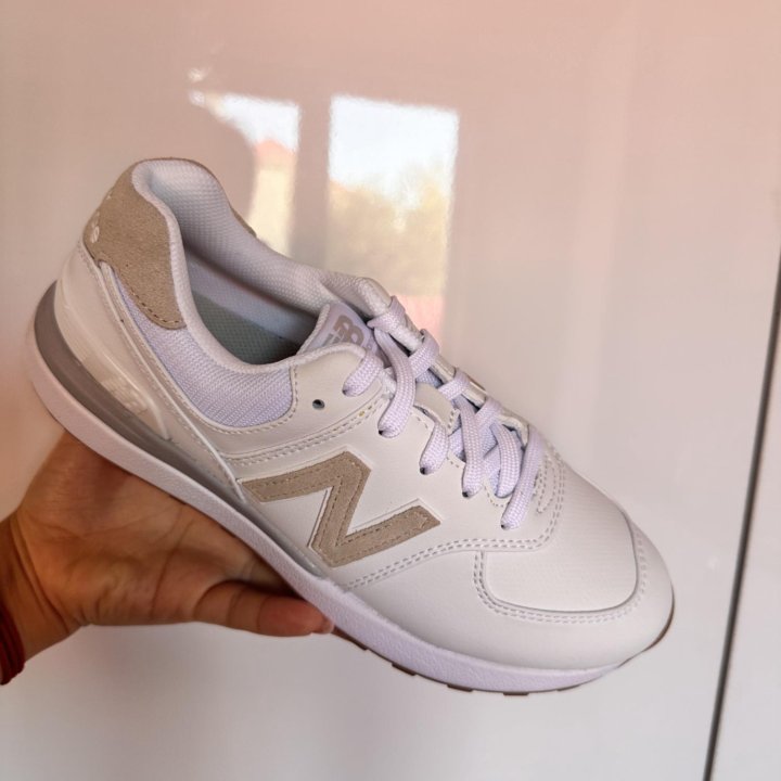 Кроссовки NEW Balance женские