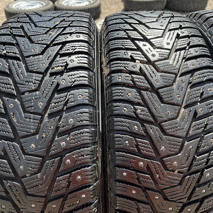 Зима Hankook W429 195/60 R15 Диски 4x114.3 D56.6