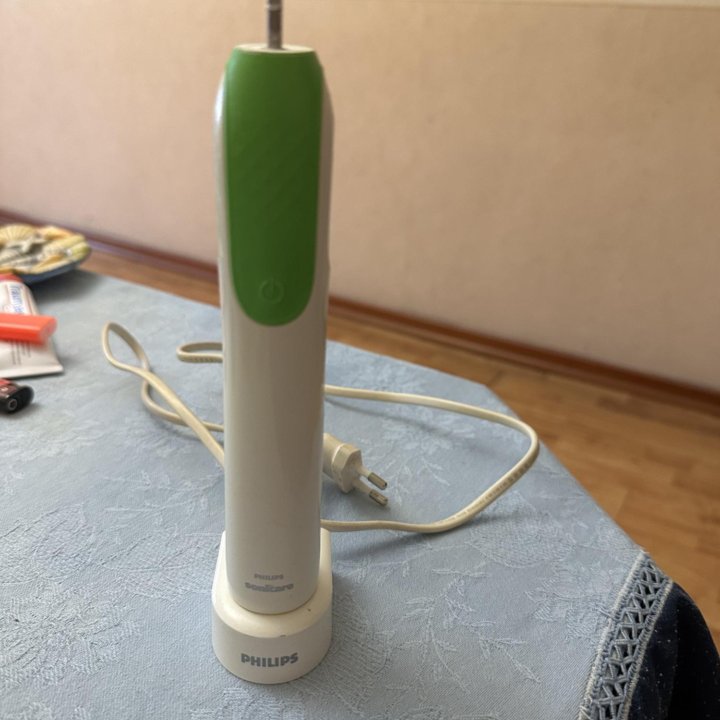 Зубная щетка электрическая Philips sonicare