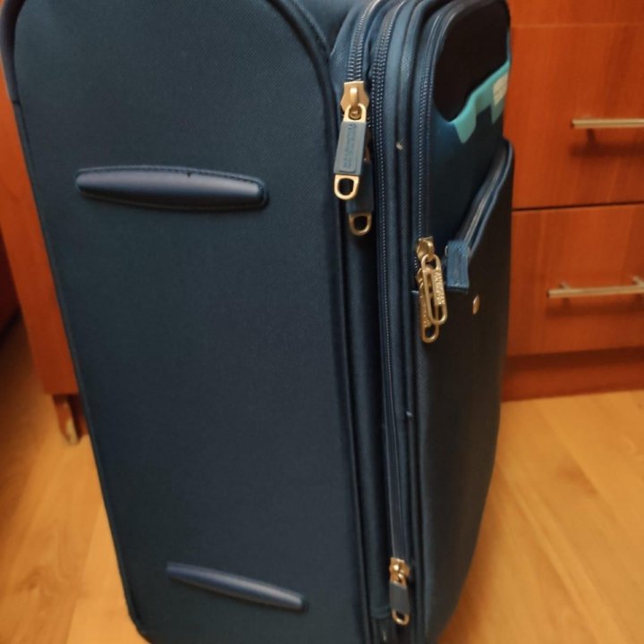 Чемодан American Tourister S