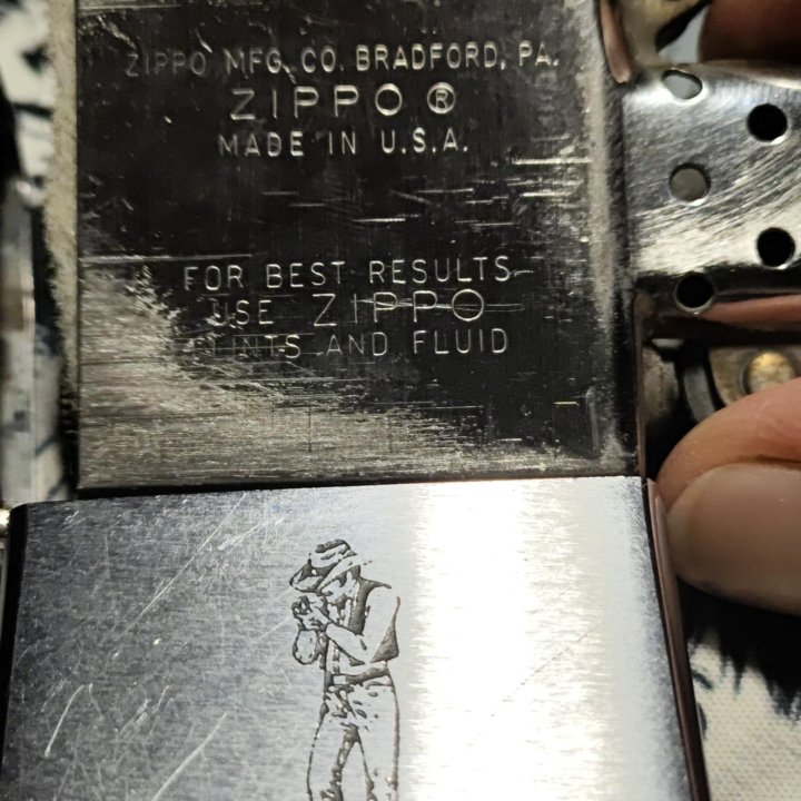 Зажигалки Zippo Marlboro оригинал.