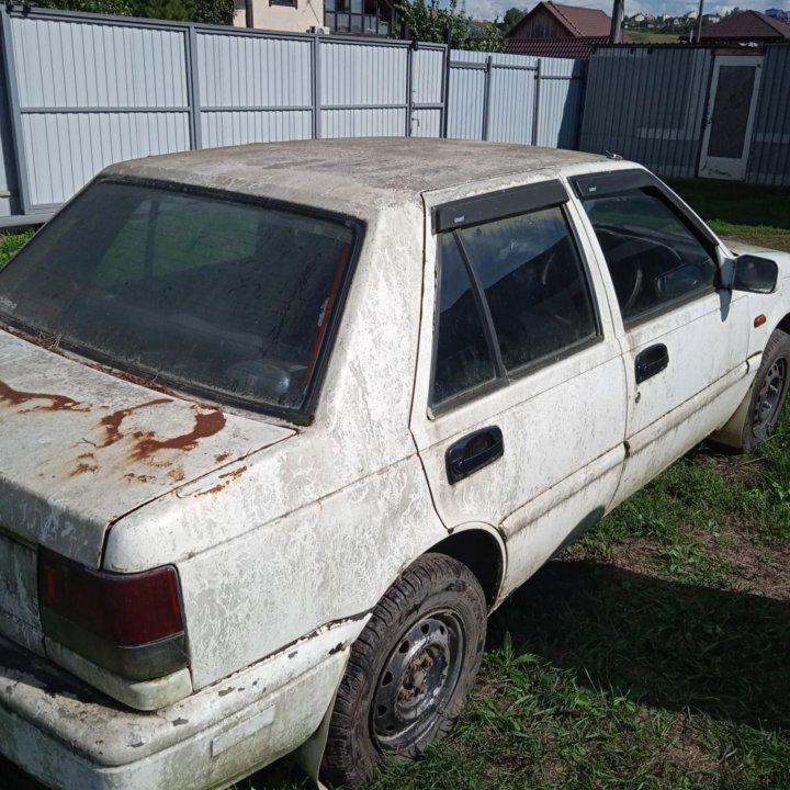 Isuzu Gemini, 1989