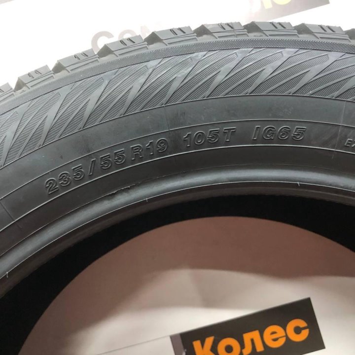 Yokohama IceGuard Stud IG65 235/55 R19 105T