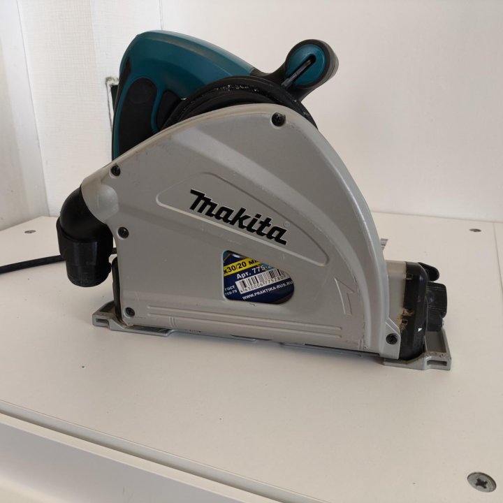 Погружная пила Makita sp6000