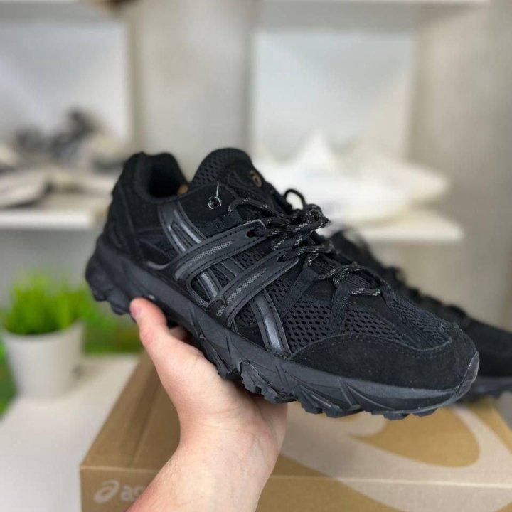 ASICS Gel-Kahana 8 BLACK