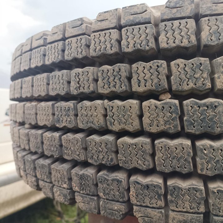 Bridgestone W910, 245/70/19.5