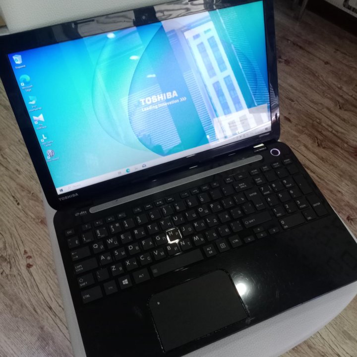 Ноутбук Toshiba L50-A-M2K