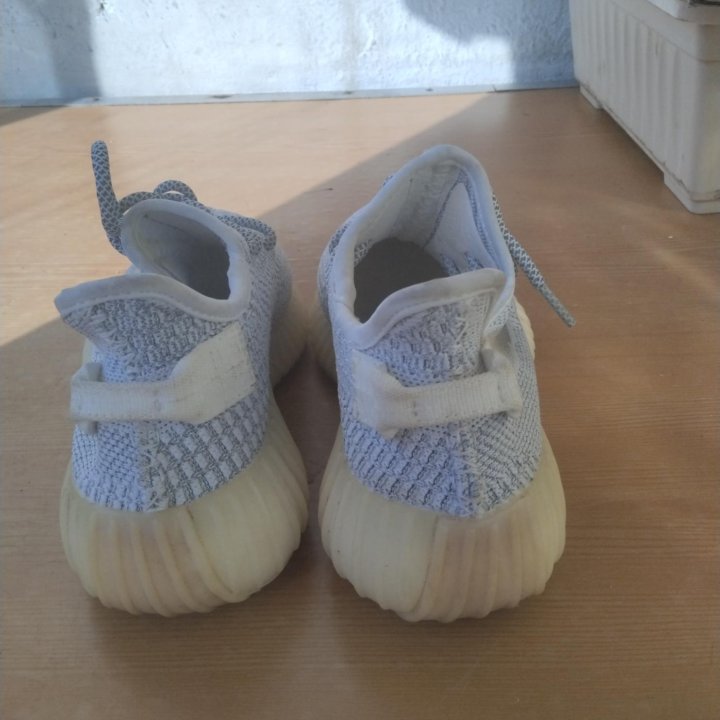 Кроссовки женские adidas yeezy 36 размер