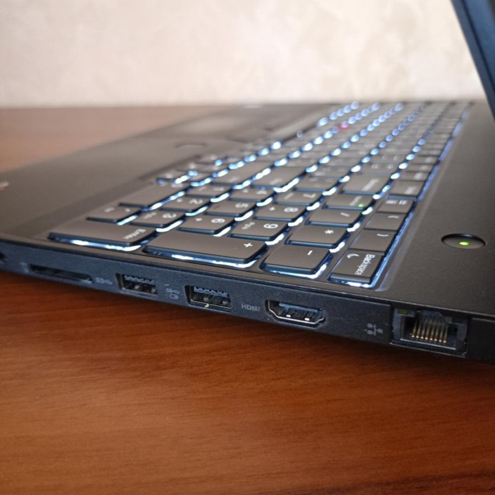 Ноутбук Lenovo T570 i7 8/256 940MX