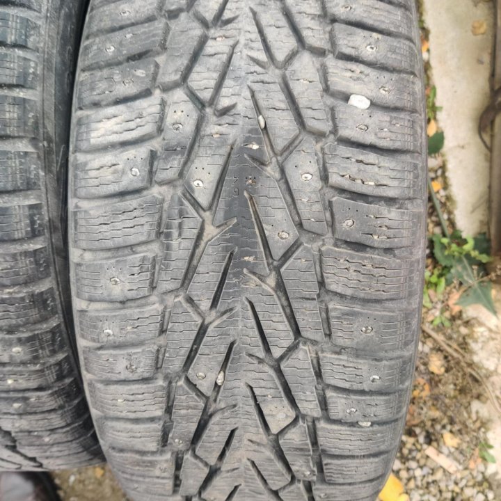 Nokian Tyres Hakkapeliitta 7 235/50 R18