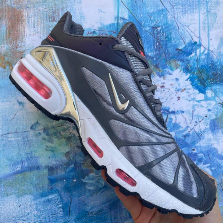 NIKE Air Max Tailwind 5 Skepta