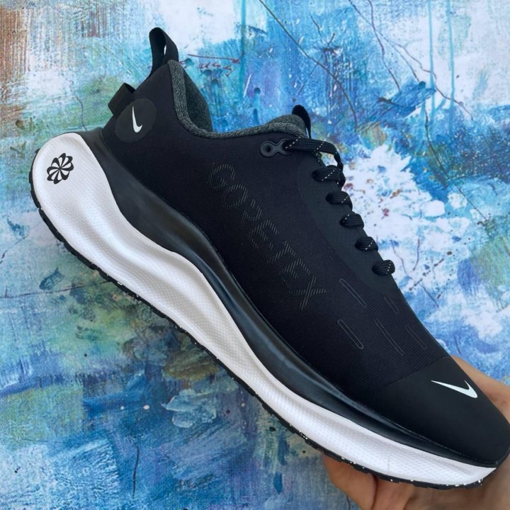 NIKE Infinity Run 4