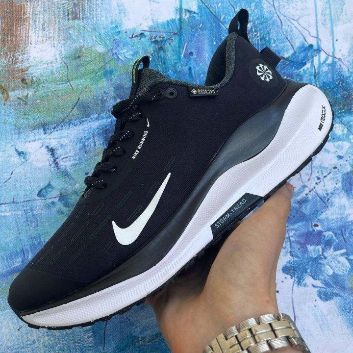 NIKE Infinity Run 4