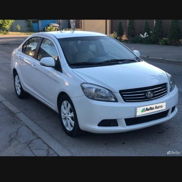 Hyundai Accent, 2011