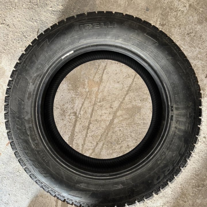 Pirelli Ice Zero FR 185/65 R15