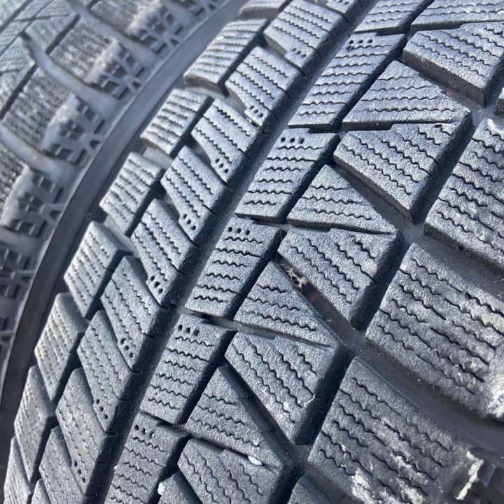 Bridgestone Blizzak Revo GZ 195/65/R15 Хабаровск