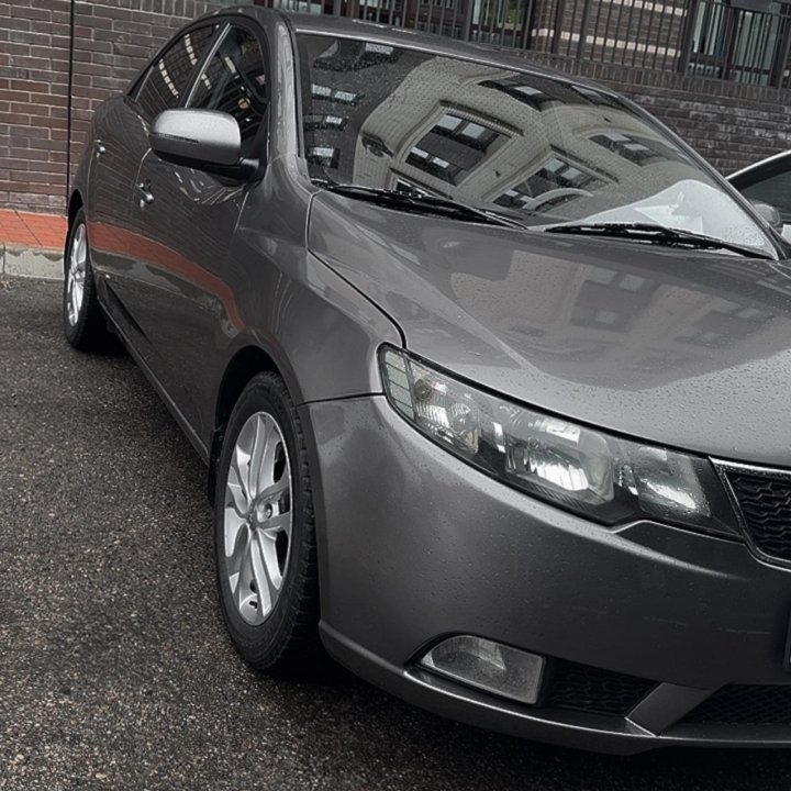 Kia Cerato, 2011