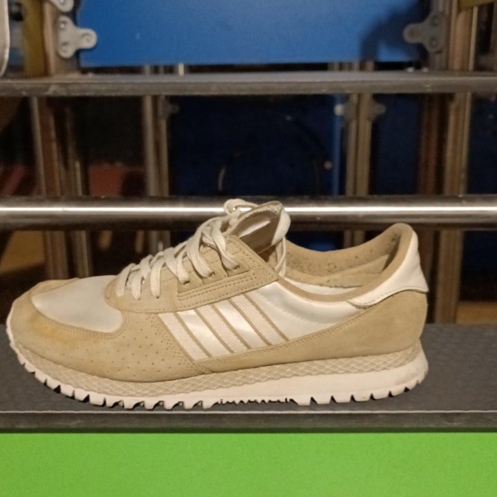 Кроссовки adidas