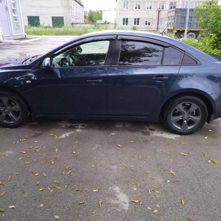 Chevrolet Cruze, 2011