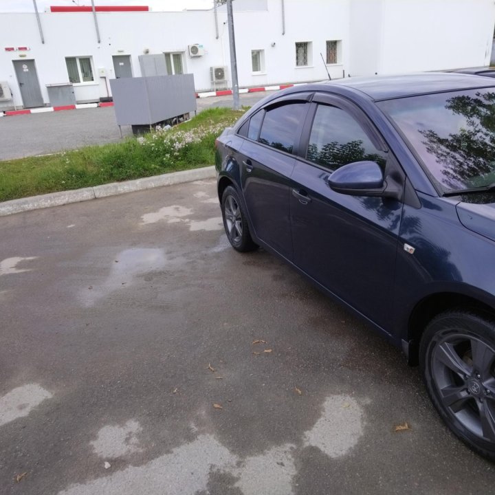 Chevrolet Cruze, 2011