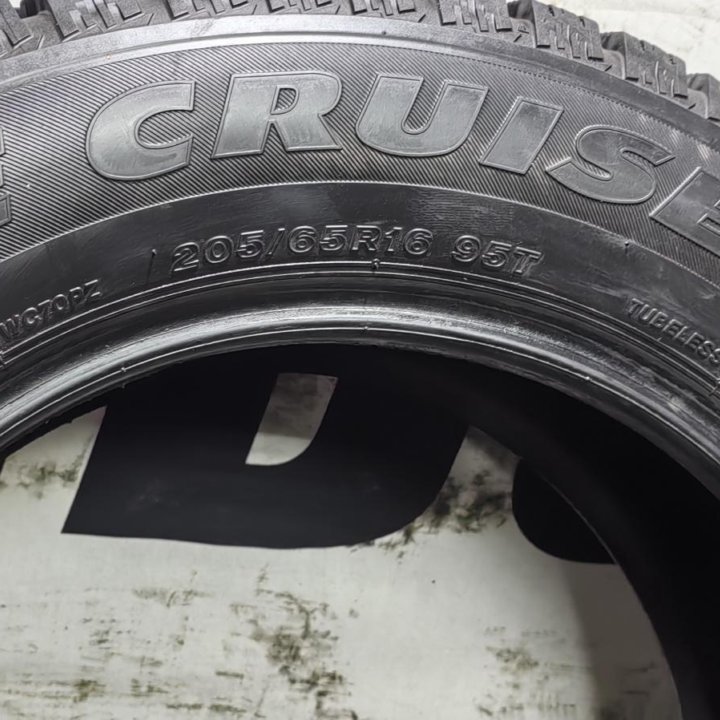 205/65R16 95T Bridgestone Ice Cruiser 7000 одна