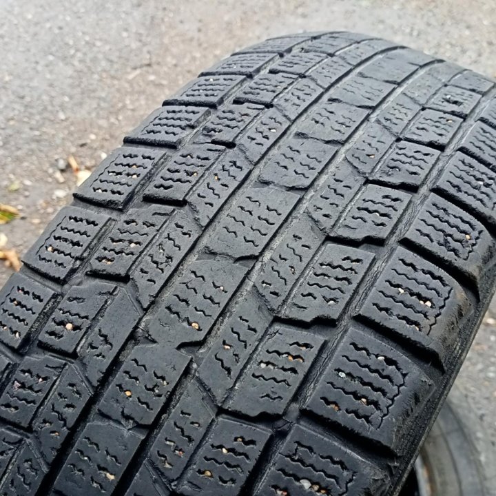 Dunlop 195/65 R15 одна штука