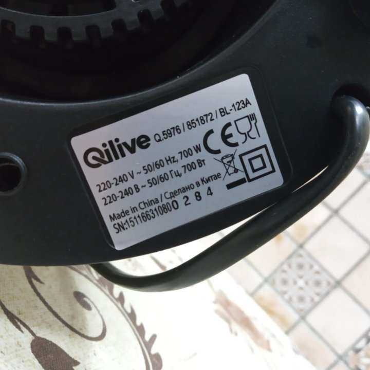 Блендер Qilive Q.5976 BL-123A отличный Мощный