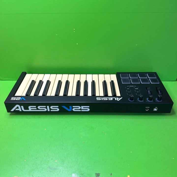 Midi-клавиатура Alesis V25