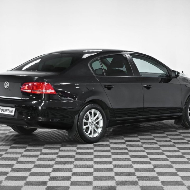 Volkswagen Passat, 2011