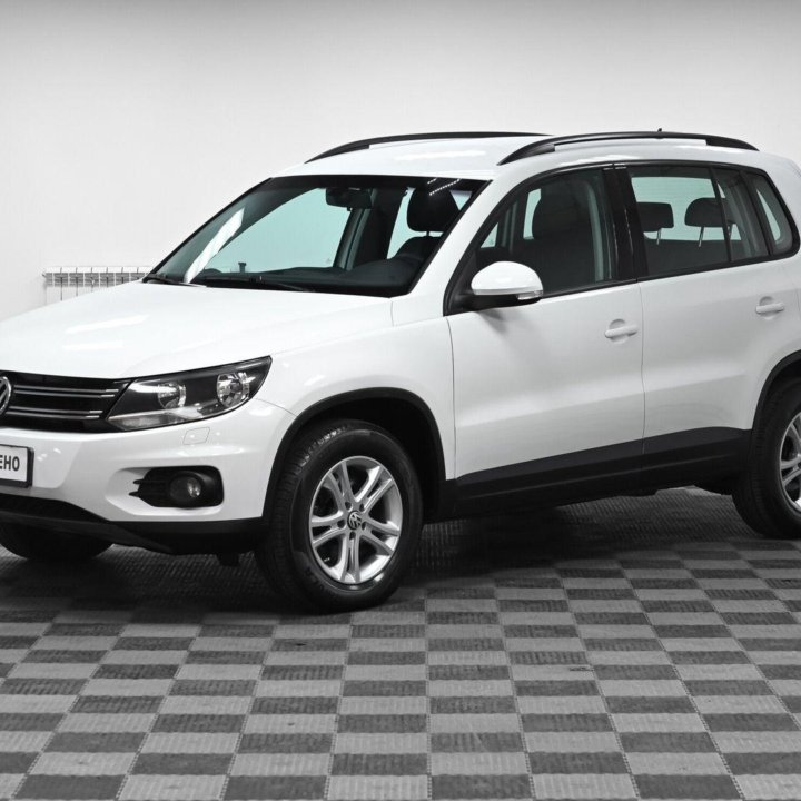 Volkswagen Tiguan, 2011