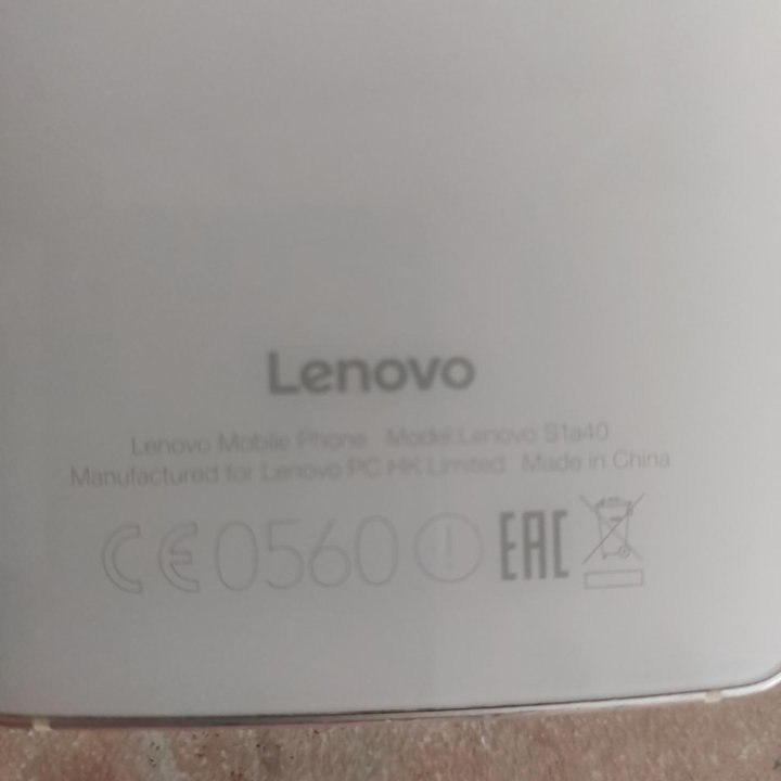 Смартфон Lenovo S1 a40