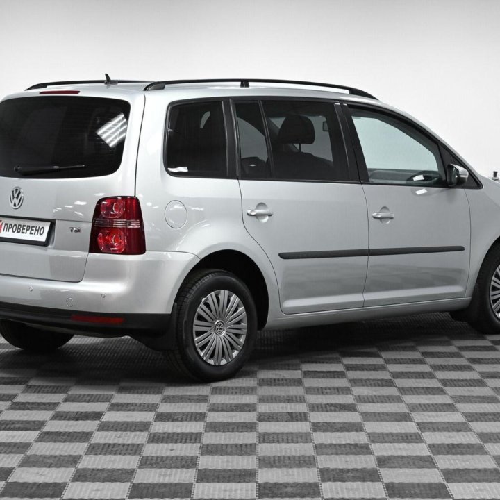 Volkswagen Touran, 2009