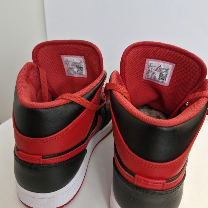 Nike Jordan Air Jordan 1 Mid Alternate