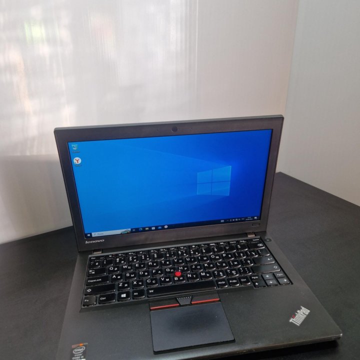 Ноутбук Lenovo/Core i5/8gb/SSD256