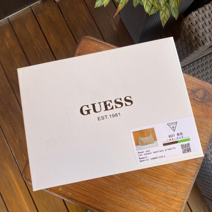 Сумка на ремне женская гесс Guess meridian новая