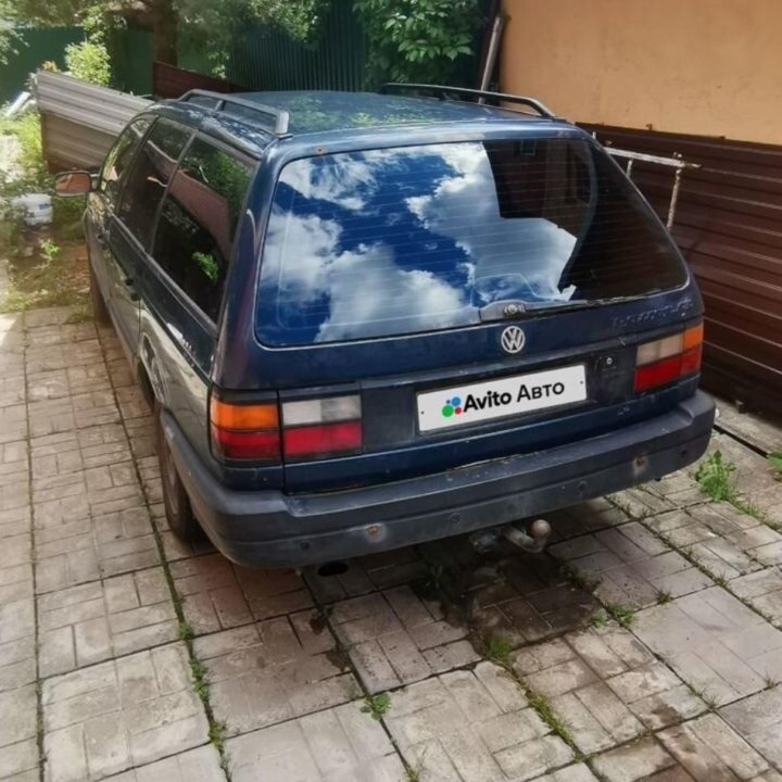 Volkswagen Passat, 1990