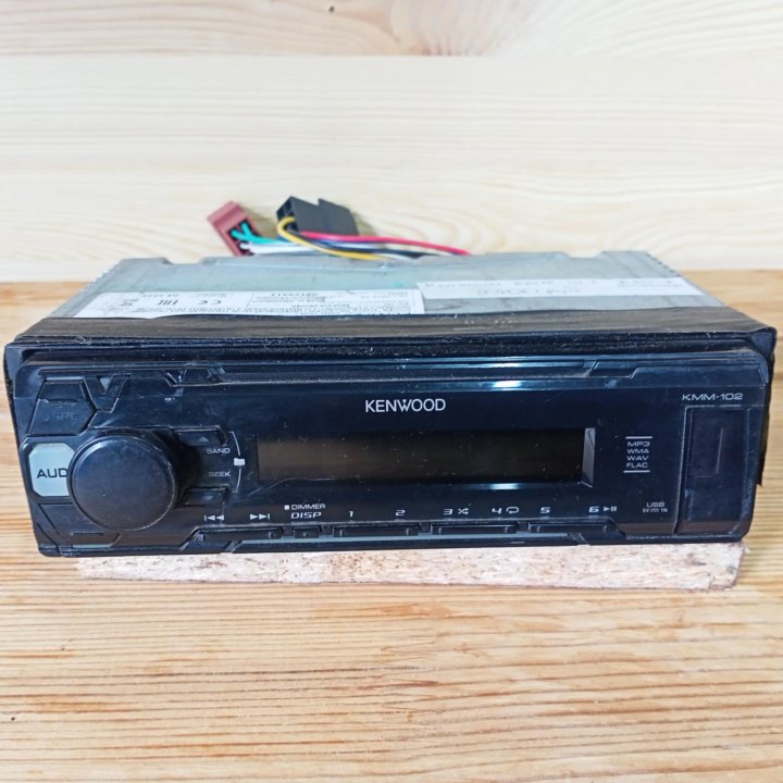 Магнитола Kenwood KMM 102