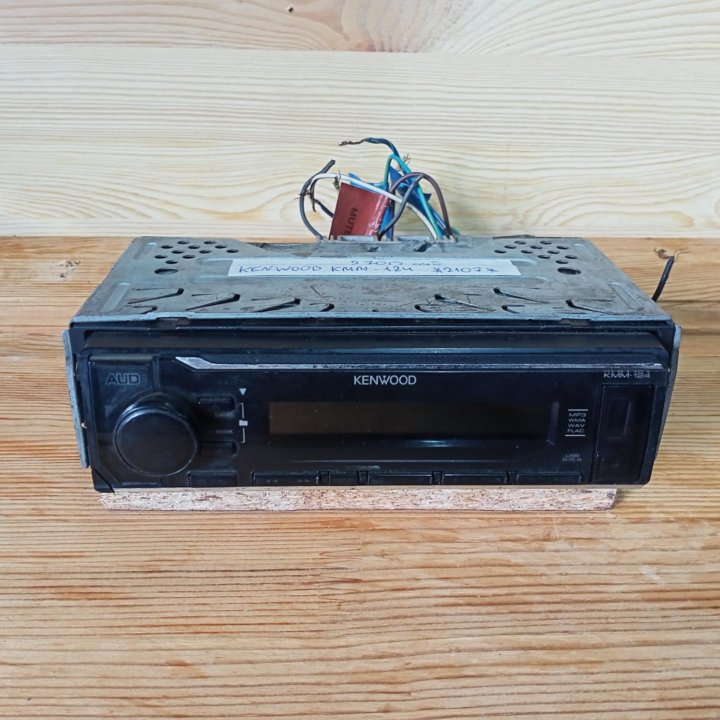 Магнитола Kenwood KMM 124